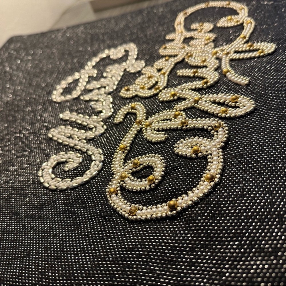 🆕Merry & Bright Table Runner - Picture 3 of 12